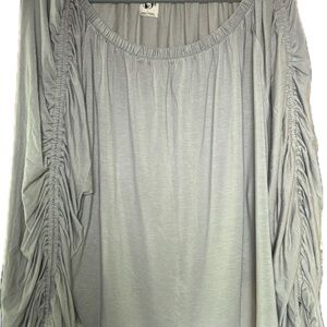 We The Free Women's Light Green Ruched Sleeve Top